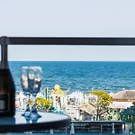 Two Seaview - Infinity Pool & Apartament Năvodari