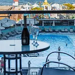Two Seaview - Infinity Pool & Năvodari