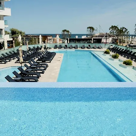 Two Seaview - Jacuzzi&sauna Infinity Apartament *