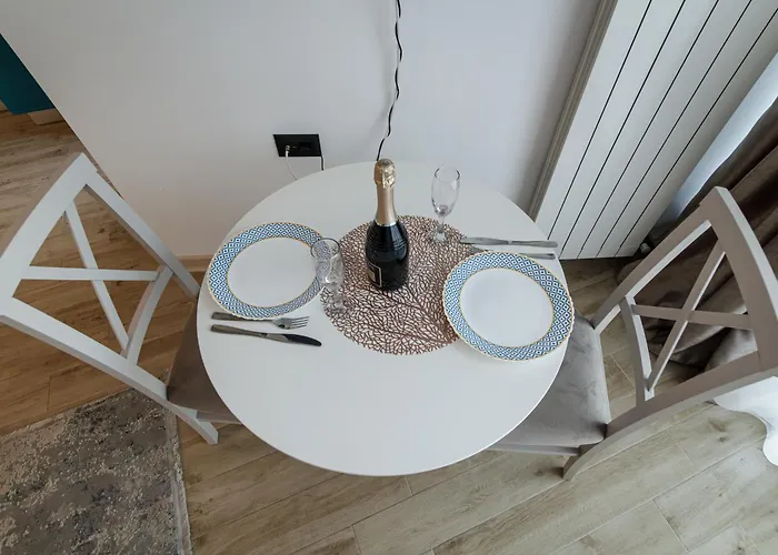 Two Seaview - Jacuzzi & Sauna Infinity Navodari